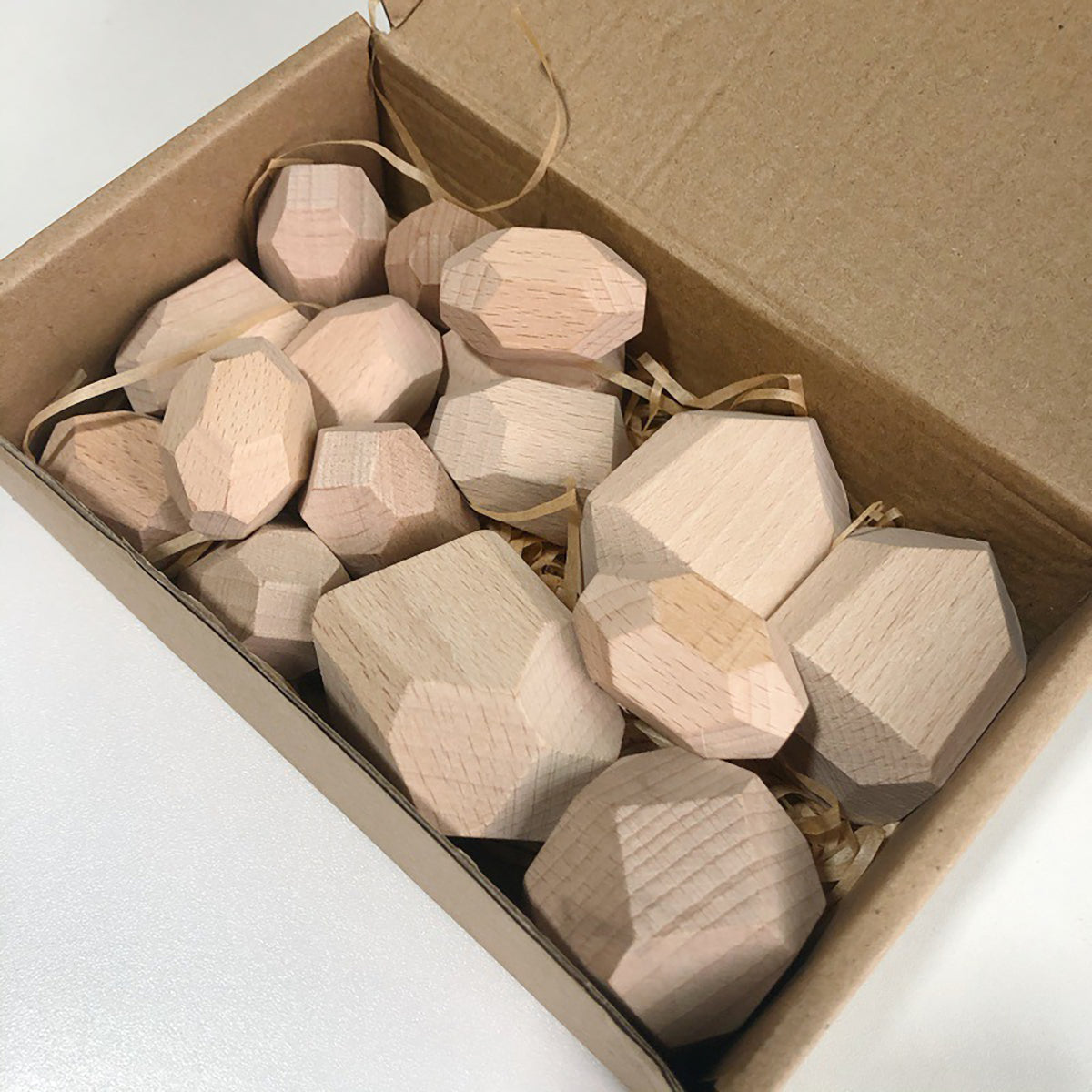 16 PCS Wooden Stone Stacking Blocks