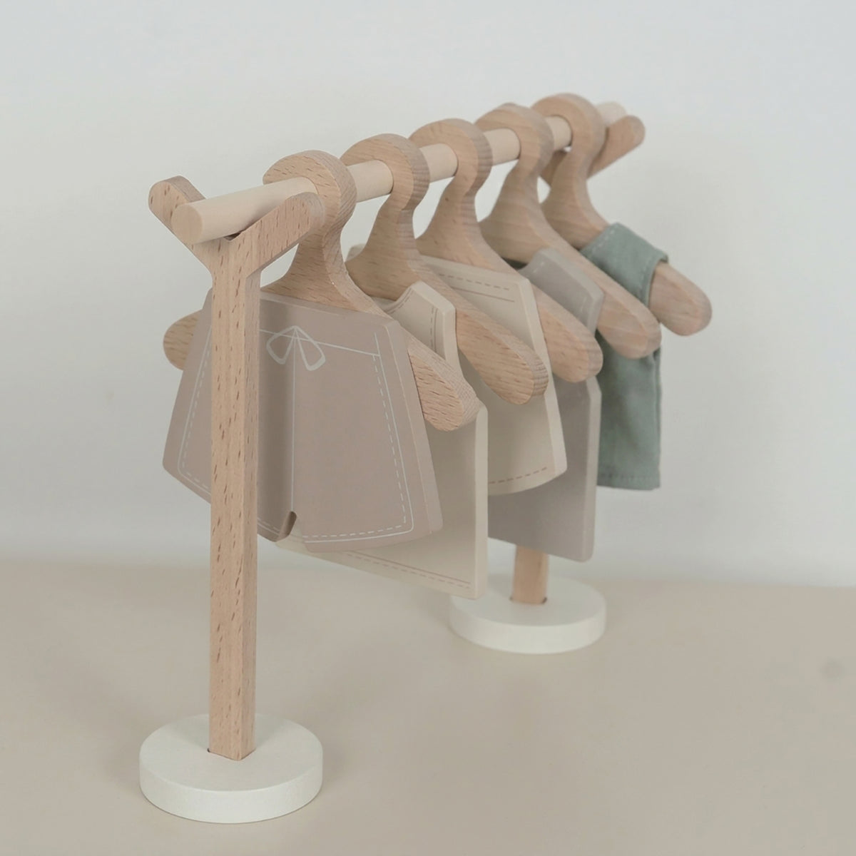Wooden Pretend Laundry Play Set with Clothes & Hangers