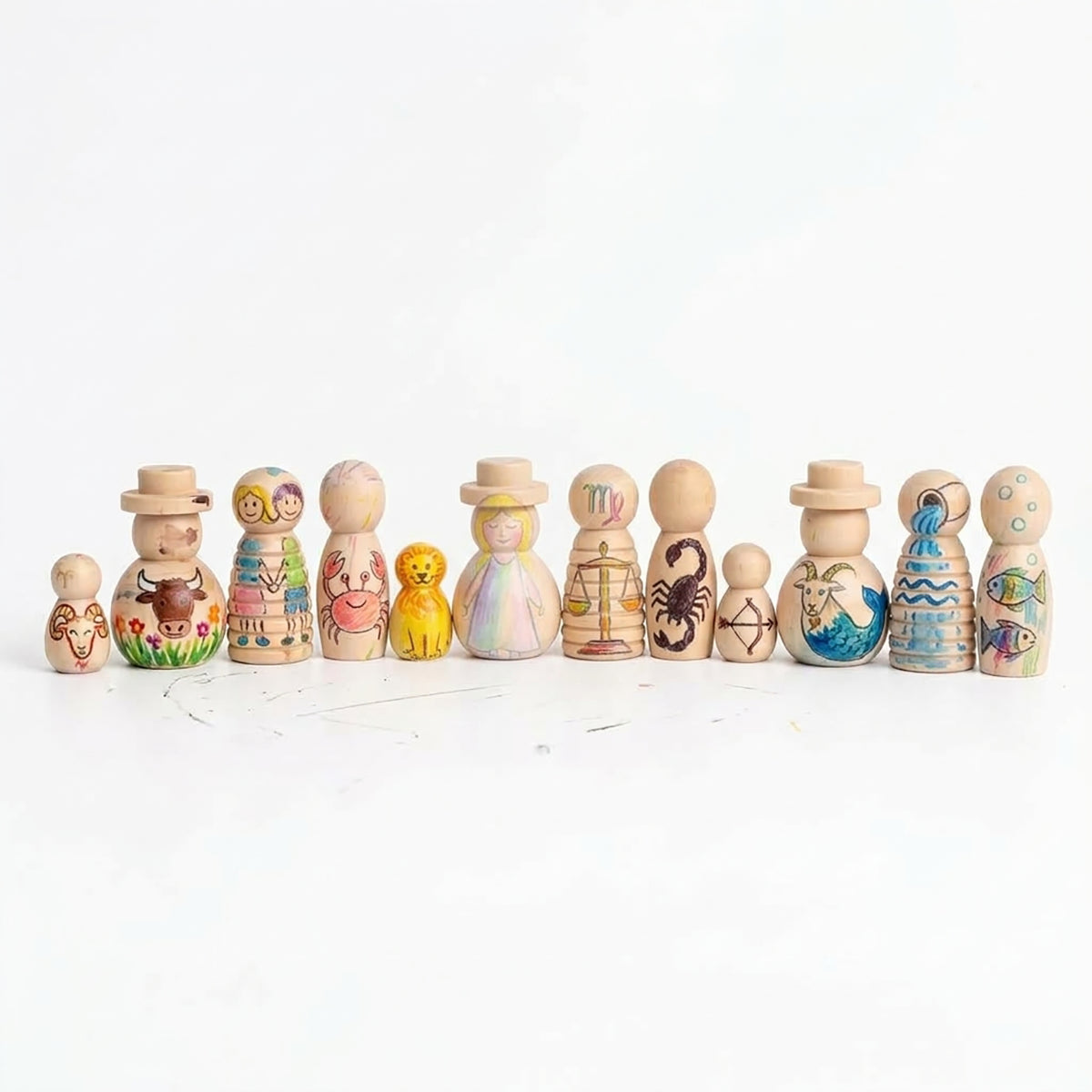 Diverse Wooden Peg Dolls Set