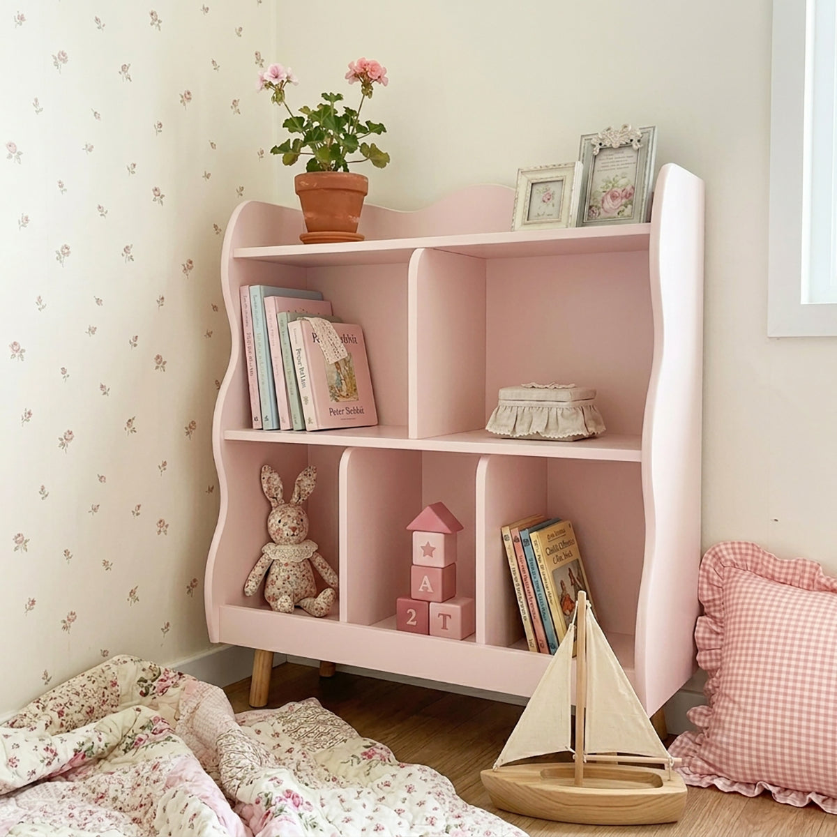 Montessori Toddler Bookshelf