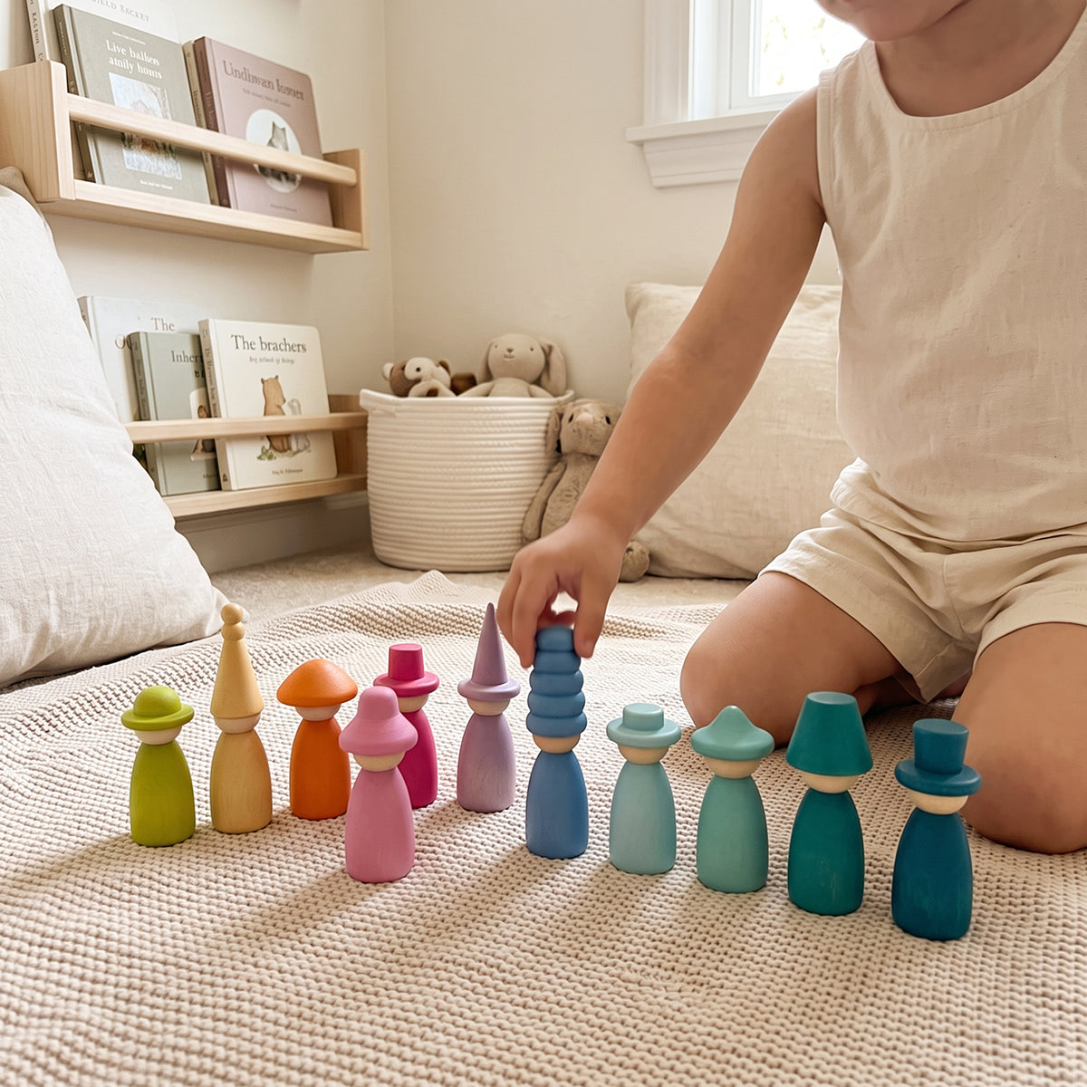 Wooden Peg Dolls Color Matching Set