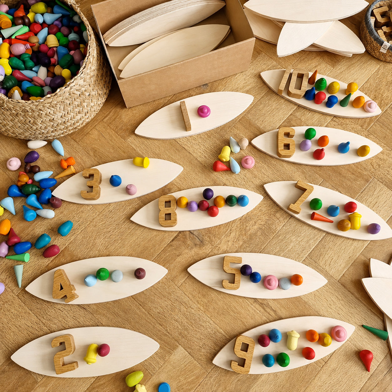 24-Piece Natural Wooden Petal Building Blocks with Tray
