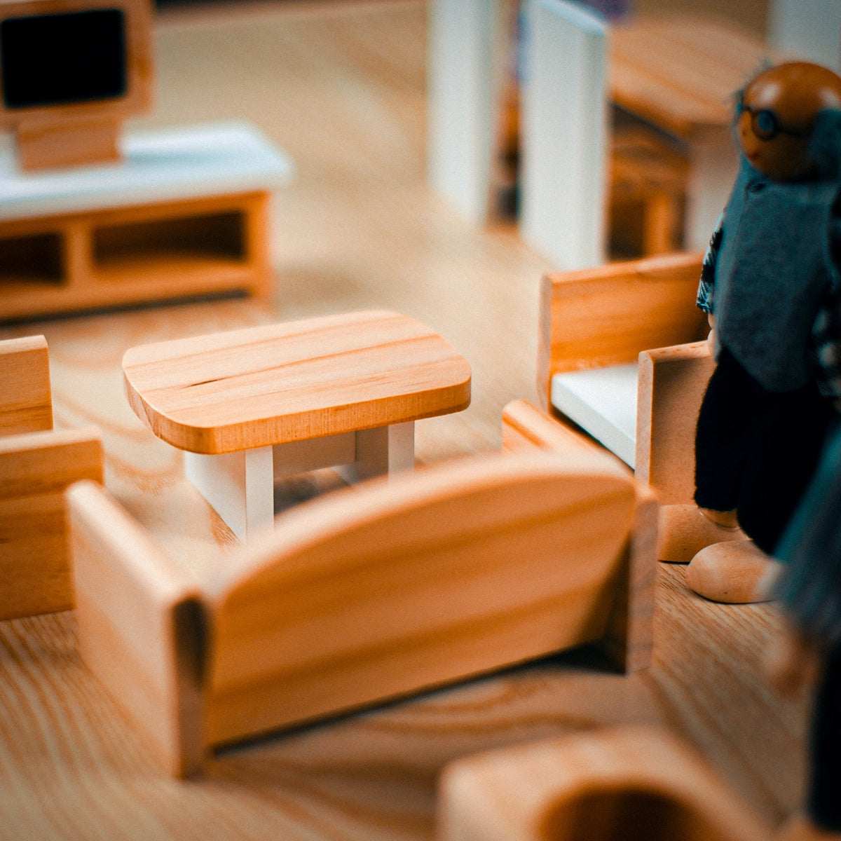 Wooden Dollhouse Furniture Set